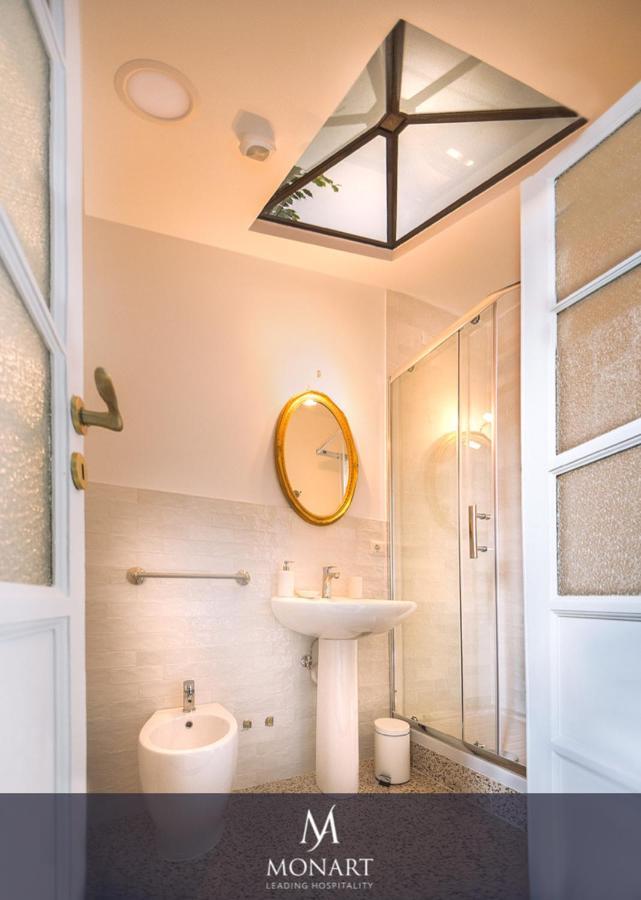 Monart Hospitality Cavour Bed and Breakfast Napoli Eksteriør billede