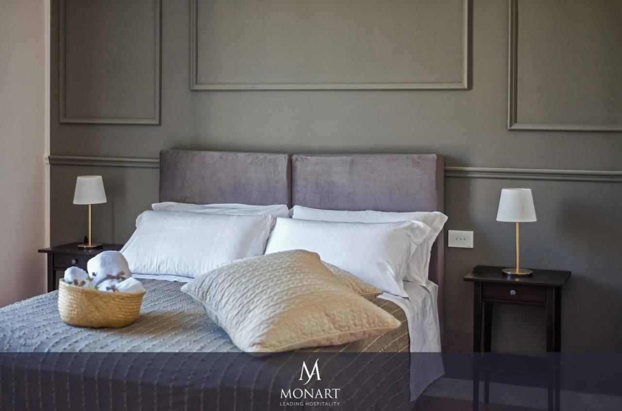 Monart Hospitality Cavour Bed and Breakfast Napoli Eksteriør billede